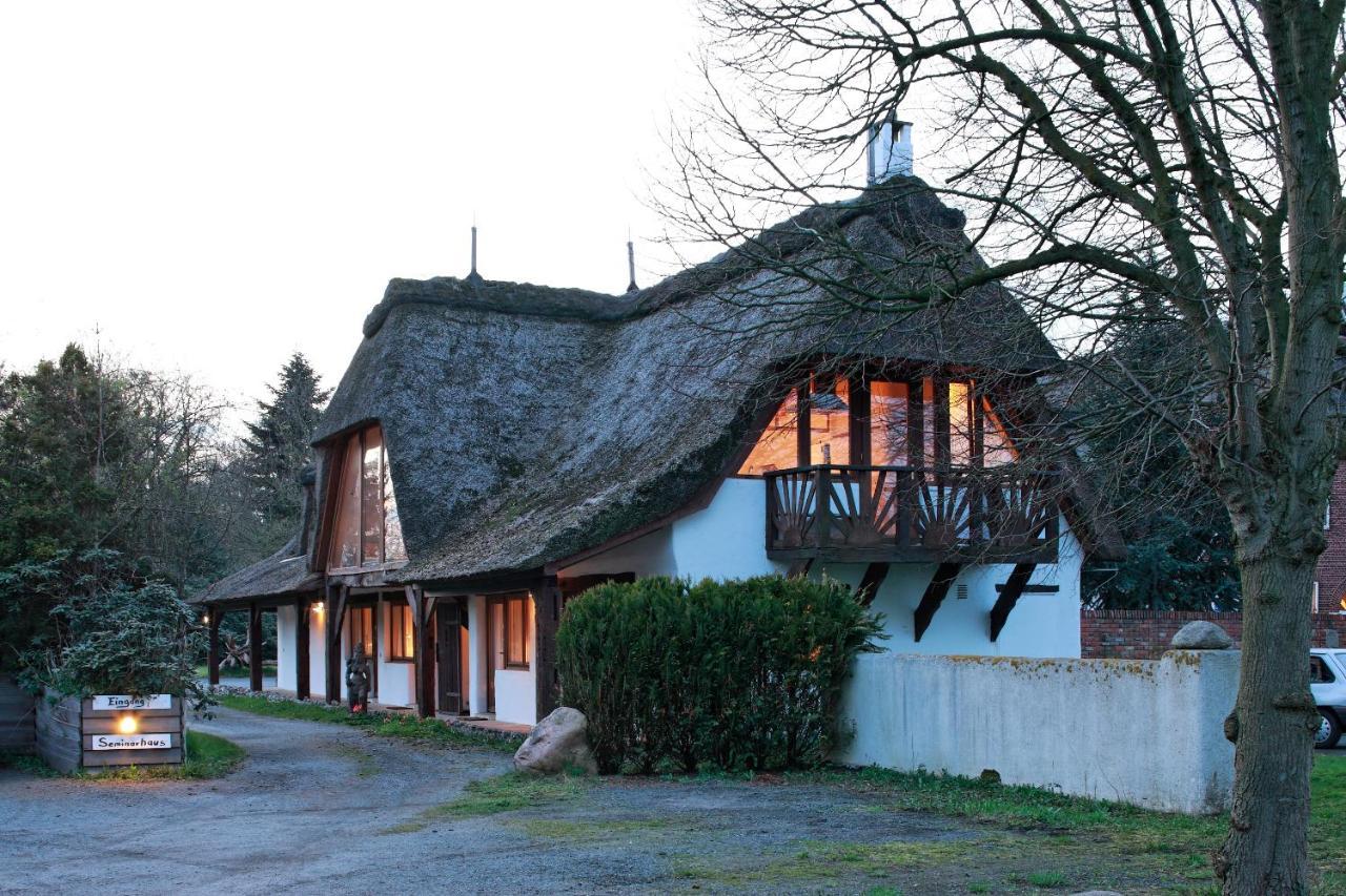 ホテル Hof Oberlethe Wardenburg エクステリア 写真